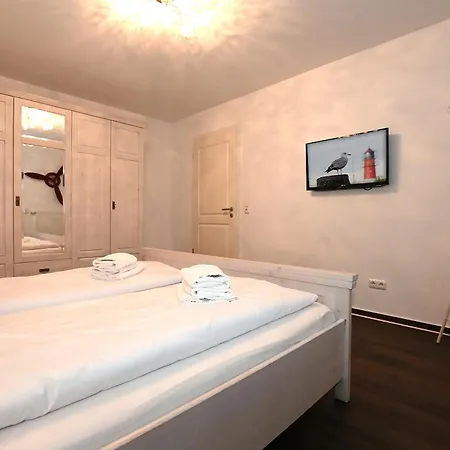 Bernstein Mare Luxor 4 *